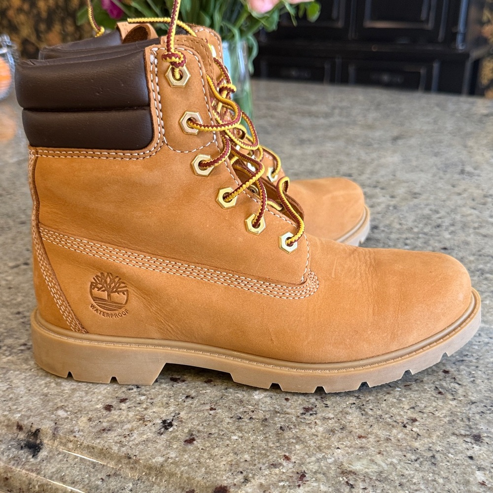Timberland Woman’s Wheat Nubuck Work Boots - Honey Tan - Picture 3 of 6